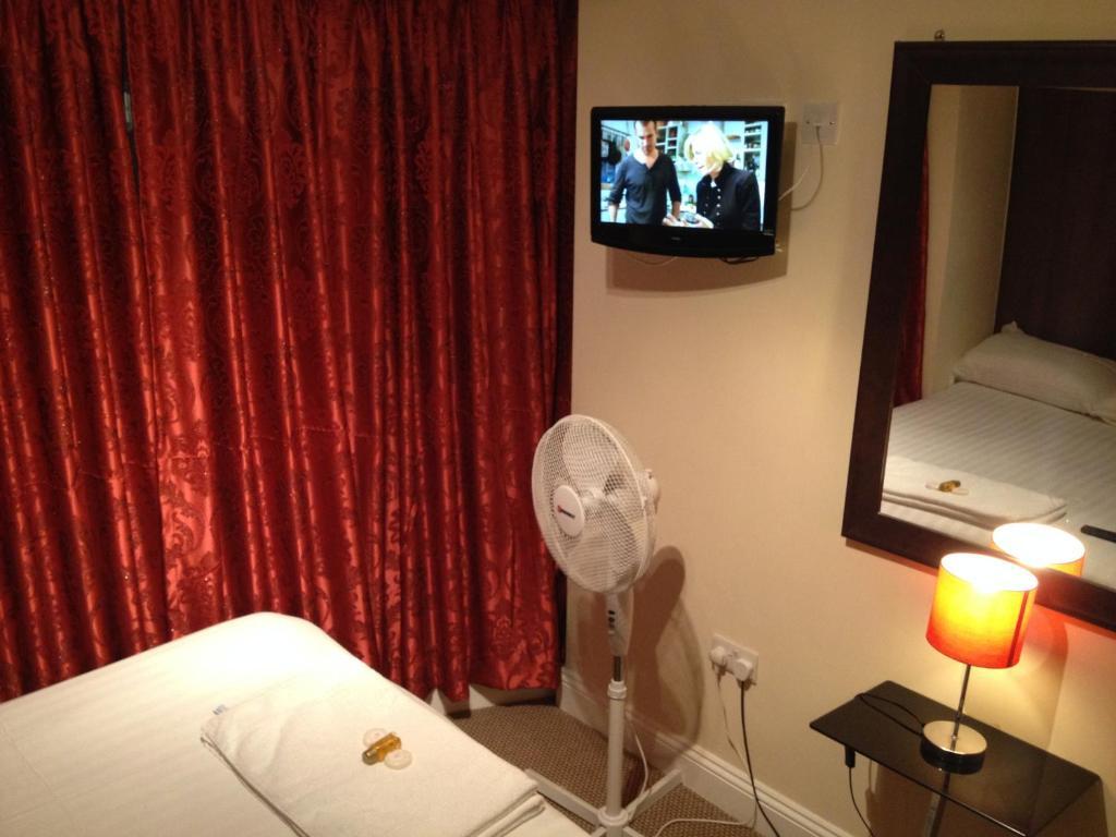 City Lodge Лондон Екстериор снимка