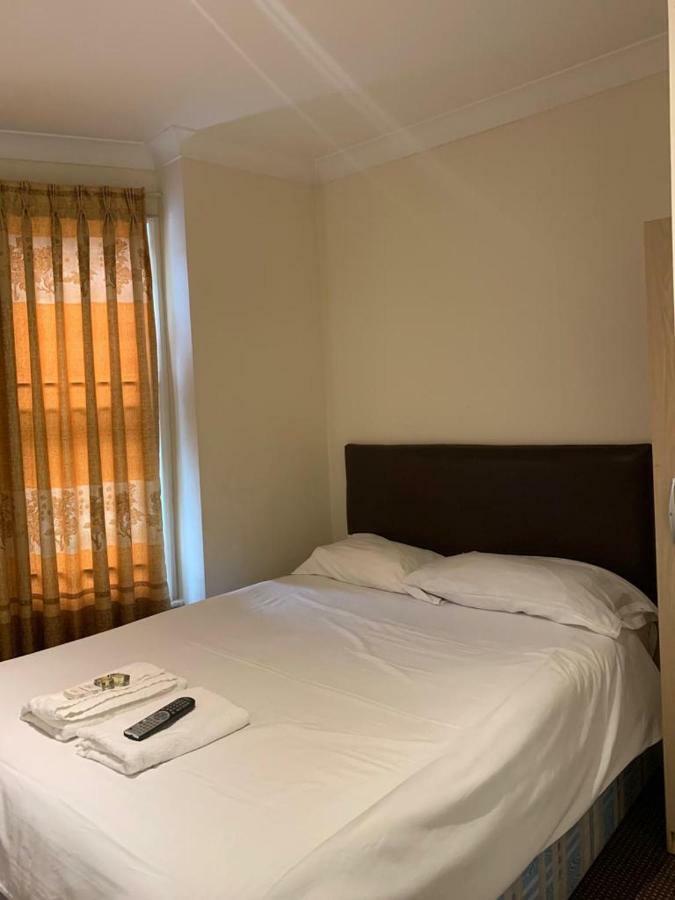 City Lodge Лондон Екстериор снимка