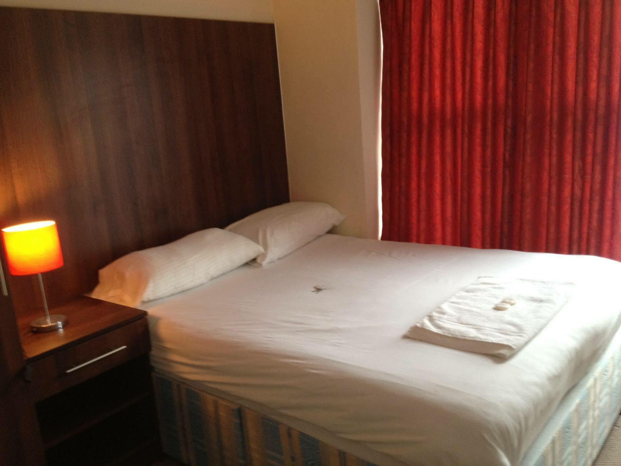 City Lodge Лондон Екстериор снимка